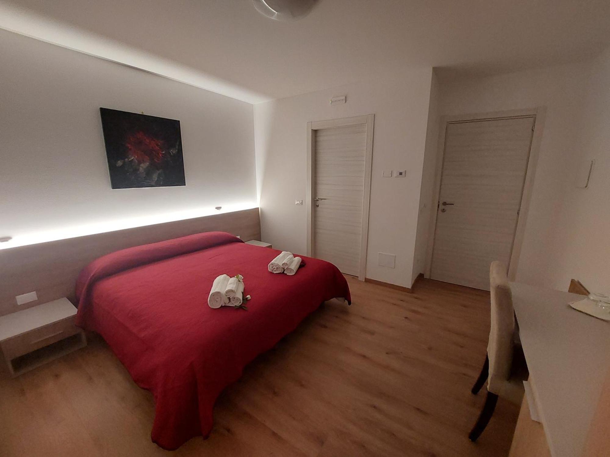 Locanda Rossa Hotel Romans di Varmo Cameră foto