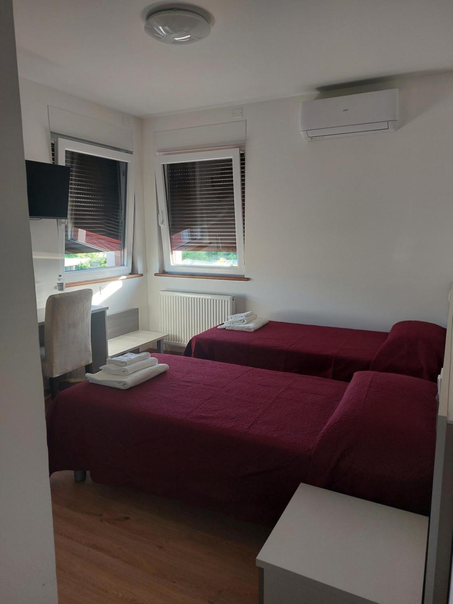 Locanda Rossa Hotel Romans di Varmo Cameră foto